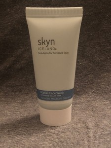 skyn iceland 68oz glacial wash face bark willow 20ml