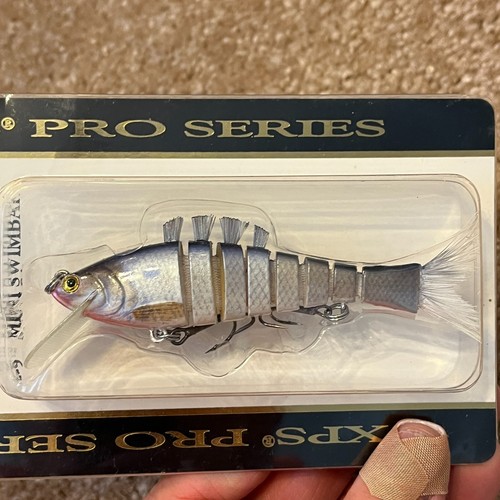 NEW Bass Pro Z-9 Gray Shad Mini Swimbait XPS Fishing Lure Jointed Crankbait - Picture 5 of 8