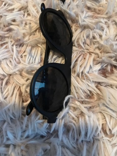 2016 Ultra Music Festival Ticket And Goodie Can - Picture 3 of 9