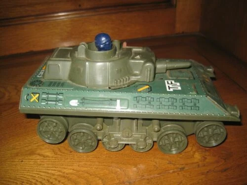 Véhicules militaires miniatures Joustra