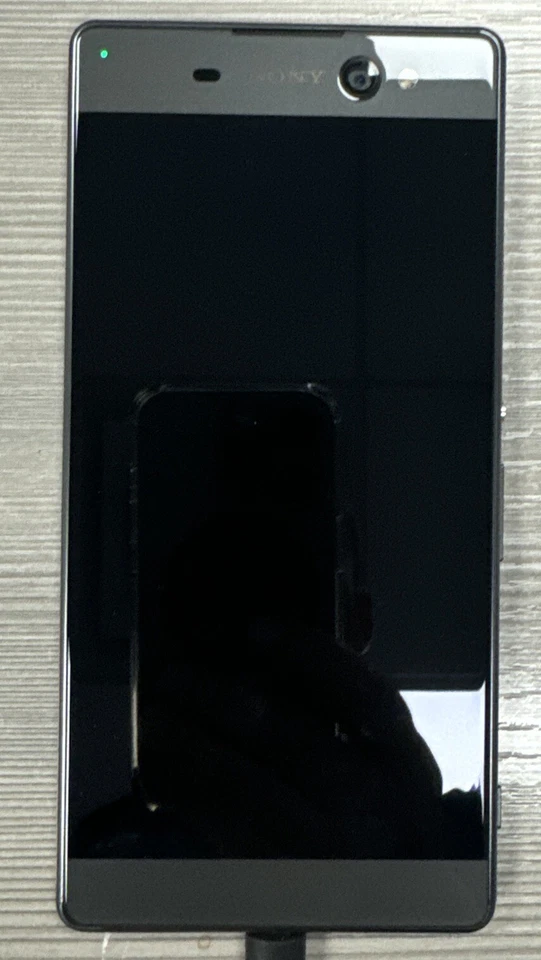 Sony Xperia XA Ultra F3213 Grafito Negro Desbloqueado De Fábrica - Como Nuevo  Foto 4 de 4