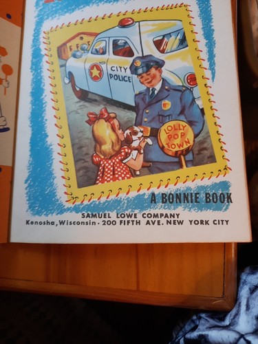 Vtg Collectables Used Children’s Books Lot of 3 Disney Bonnie Book Sesame Street - Foto 6 di 12