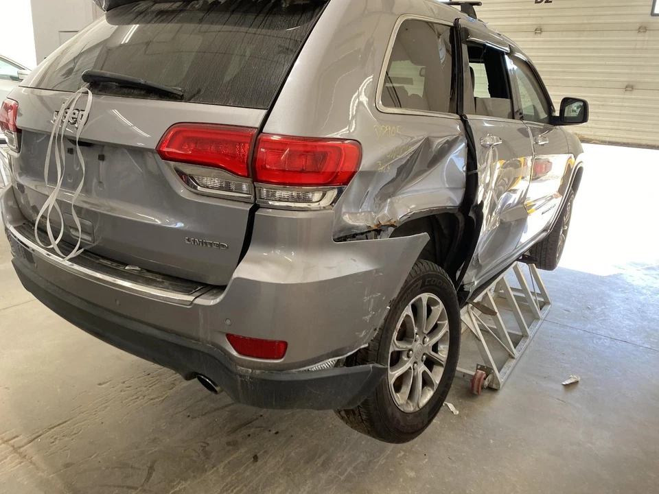 Used ABS Pump and Motor Assembly fits: 2015 Jeep Grand cherokee Assembly w/o ada - Image 3 of 4