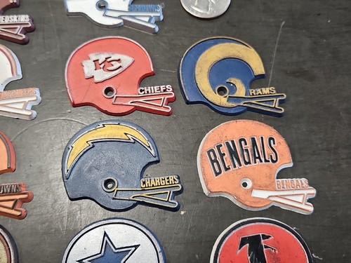19er Set 1975 NFL Logo Helm Kühlschrankmagnet 49ers Redskins Bills Chiefs - Bild 4 von 10
