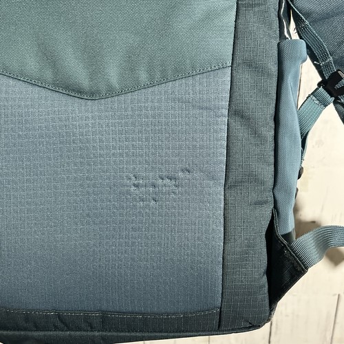 Mochila Patagonia Black Hole Pack 25L Negra TPU Exterior Viaje Laptop Excelente - Imagen 8 de 17