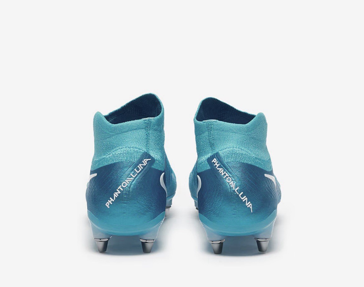 【新品未使用】NIKE PHANTOM LUNA Ⅱ ELITE FG Nike Phantom Luna II Elite FG Chromatic - White/Multicolor