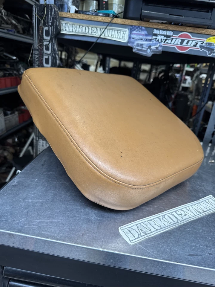 Заднее сиденье для Dodge Ram Club Cab 1992-1993 годов выпуска D250 D350 W350 W250 Cummins цвет Spice Tan - Изображение 2 из 4