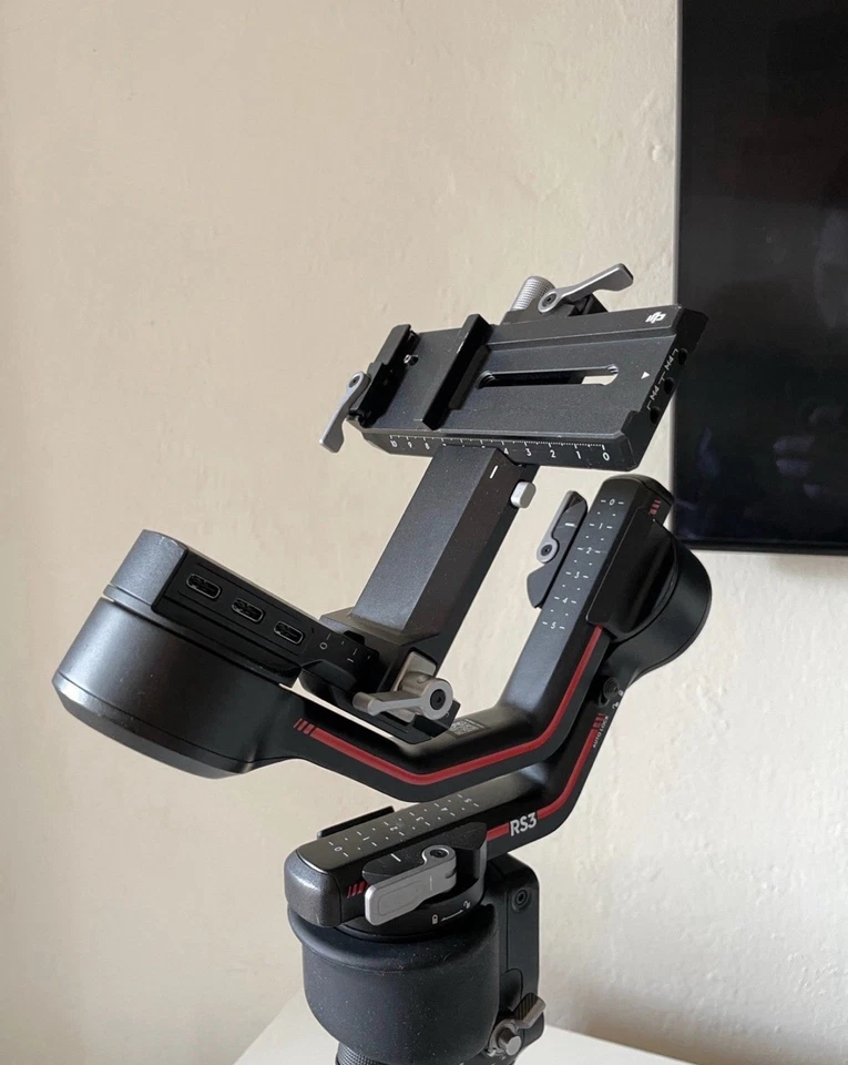 Estabilizador de cardán DJI RS 3 Foto 3 de 3