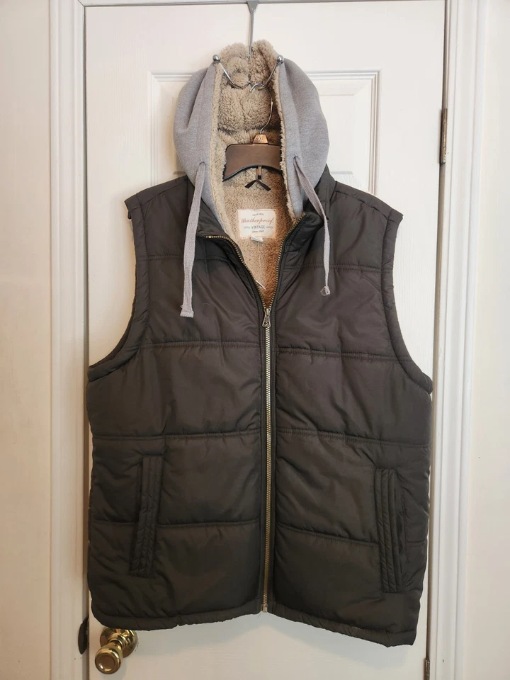 Weatherproof Vintage Green Sherpa Lined Hooded Puffer Vest Jacket Mens Size - Image 3 of 4