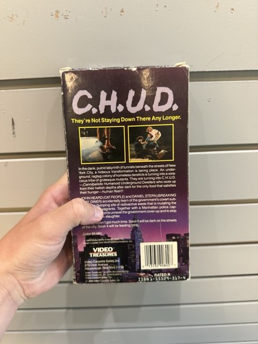 C.H.U.D. (VHS,1988) (CHUD) Video Treasures Cult Horror Rare - Picture 2 of 3