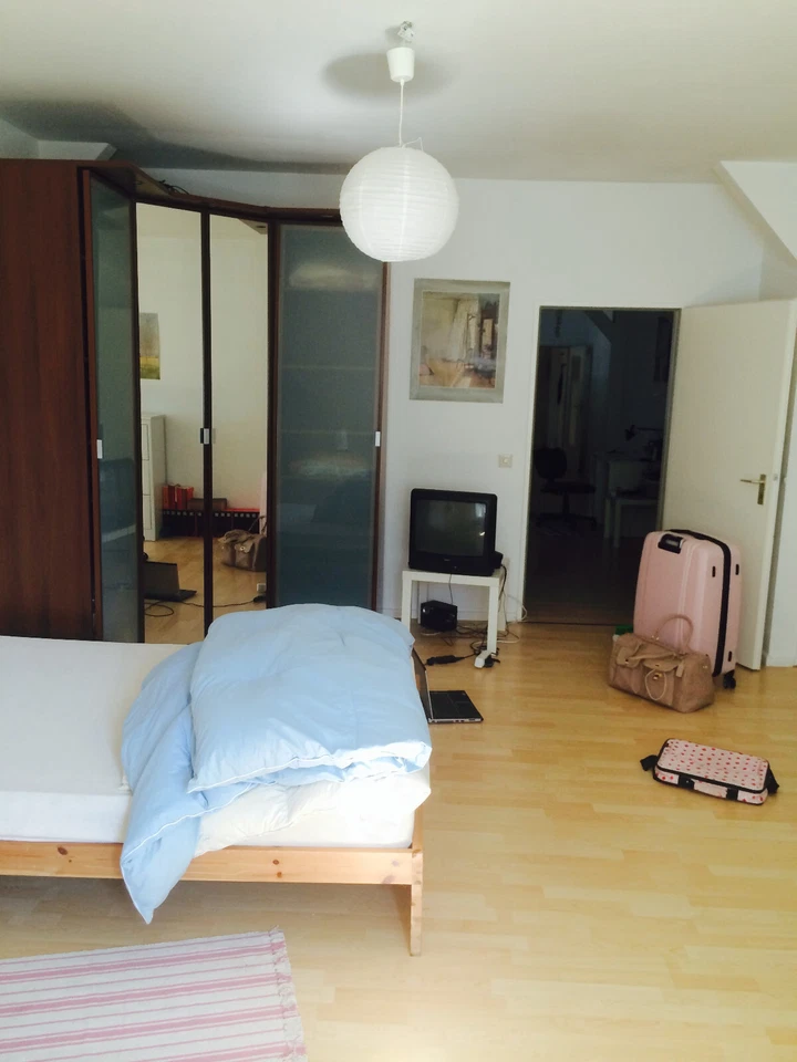 Kleiderschrank Eckschrank, braun, guter Zustand