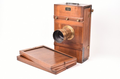 31 Plaubel Makinette - Musée de l'appareil photographique de Paris