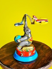 vintage tin litho wind up toy 