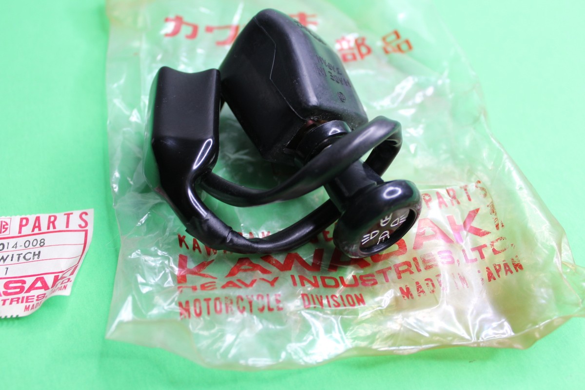 364 ぼっけ⭐︎ NOS Genuine KAWASAKI 1976-1977 KZ900 A4 A5 HAZARD SWITCH OEM Part
