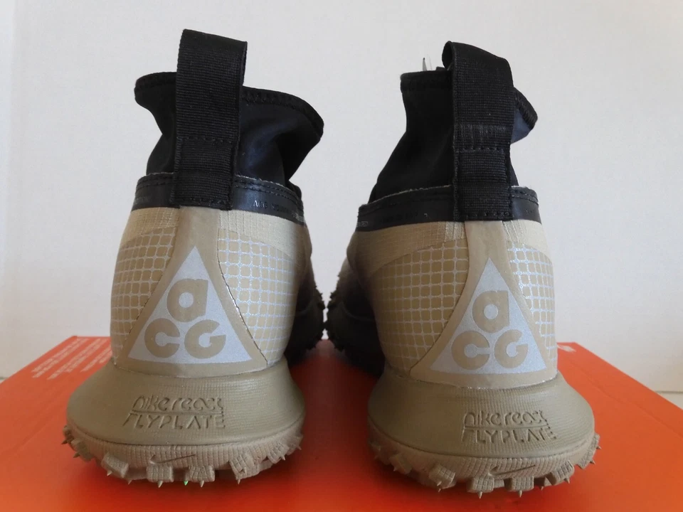 NIKE ACG MOUNTAIN FLY GORE-TEX KHAKI-SILVER SZ 4 MENS-WOMENS SZ 5.5 [CT2904-200] - Image 4 of 4