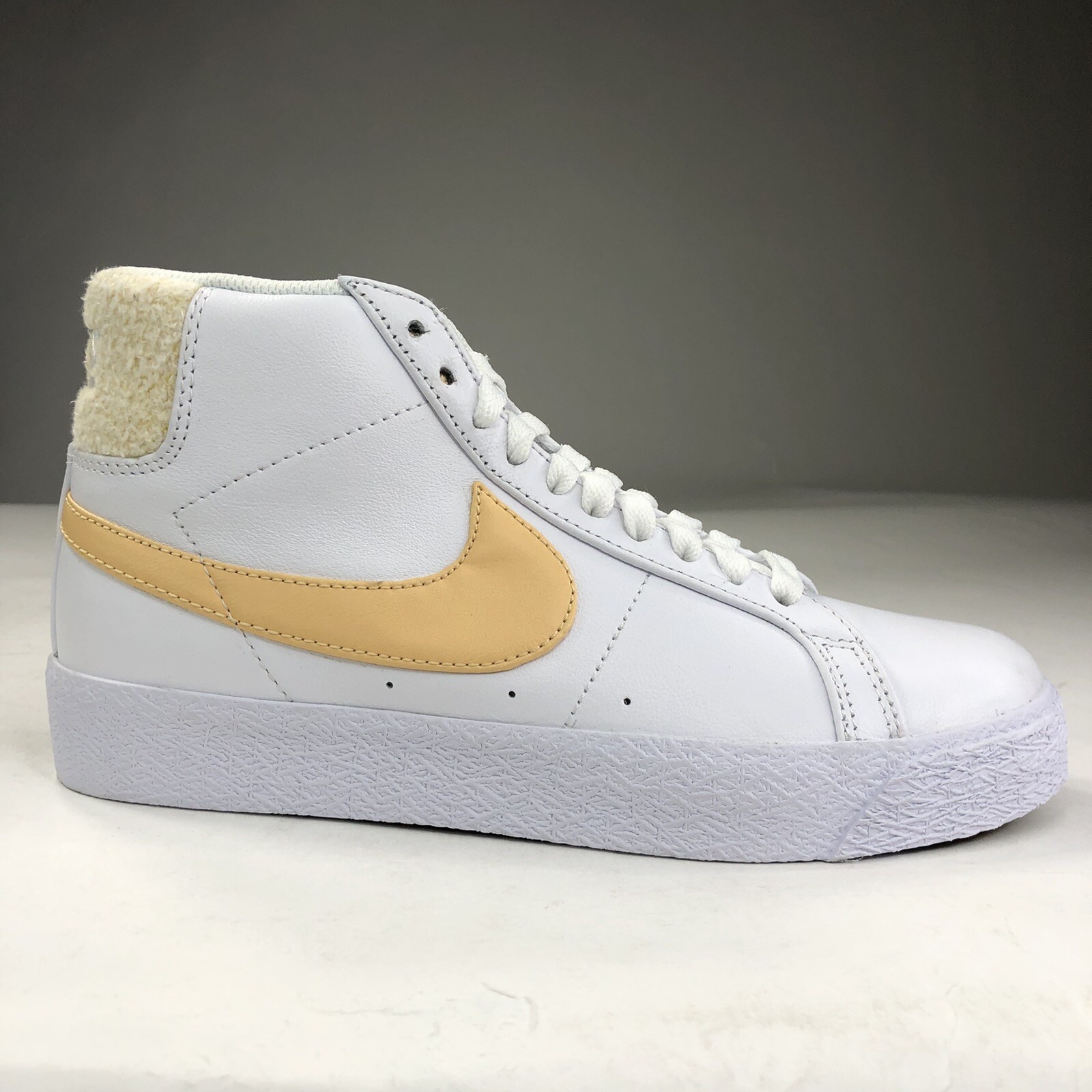 Nike SB Blazer Mid ‘Core Gold’ Skateboard Shoes Men Size 5/Women 6.5 CJ6983-102
