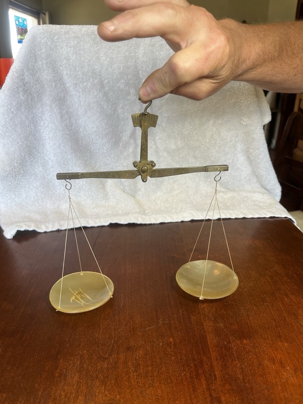 Vtg Small Brass Manuel Scale w/ celluloid cups. Unmarked.