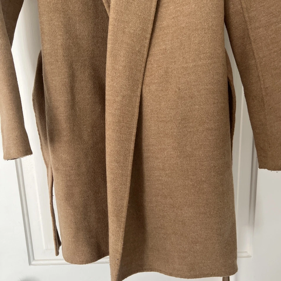 Chaqueta envolvente de lana MASSIMO DUTTI Foto 3 de 4