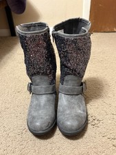 Unionbay Women’s Mid-Calf Boots Gray Sequin Buckle Side Zip Size 8.5M