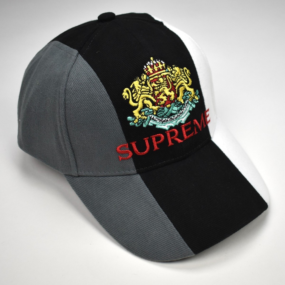 NWT Supreme Black White Gray Lion Crest Logo 6-Panel Hat SS25