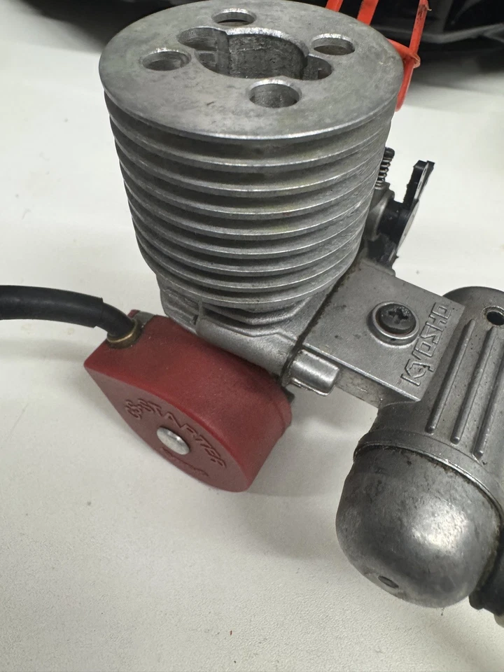 Kyosho GS11x Motor RC Car Auto Verbrennungsmotor V-Motor Verbrenner Modellbau - Bild 4 von 4