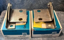Corvette Hood Hinges - L R - 1968-82 - Nos - Gm 3912639 3912640