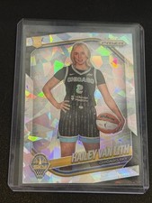 2025 Prizm WNBA Hailey Van Lith (RC) Cracked Ice Variation #139 Chicago Sky