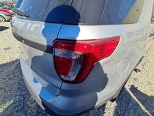 Passenger Tail Light With Police Package Wig Wag Fits 16-19 Explorer 4866217