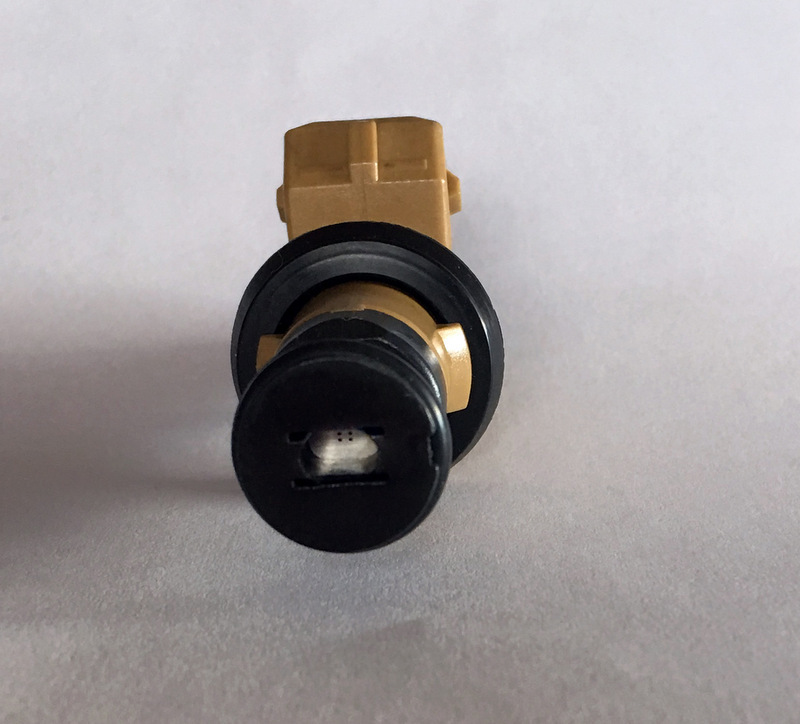 Genuine Denso Single Fuel Injector For Volvo S70 V70 2.4L Non-Turbo ...