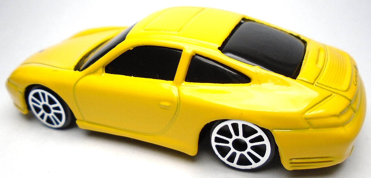 MAISTO PORSCHE 911 CARRERA 4S YELLOW 1:64 DIECAST 3" CAR WITH SILVER RIMS