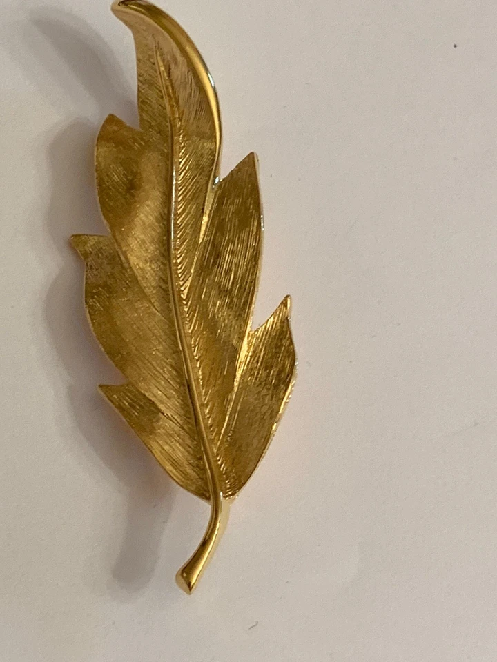 Monet 3” Large 1980’s Gold Fertility Leaf Leaves Vintage Brooch Jewelry