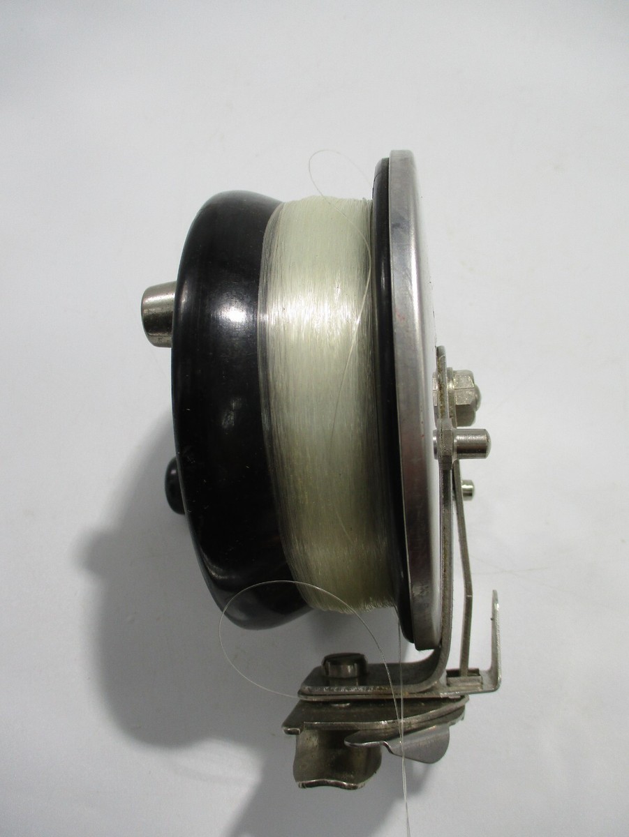 Fishing Reel Alvey 45-C1 Side Cast Star Drag in original box Fishing Reel Alvey 45-C1 Side Cast Star Drag in original box