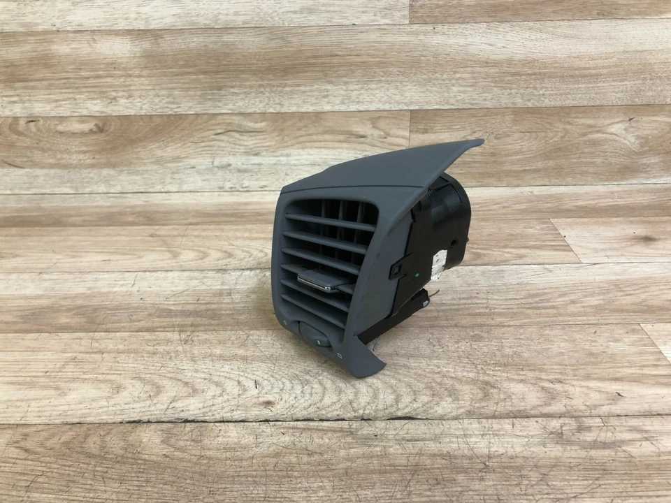 MERCEDES BENZ OEM CLK320 CLK430 CLK55 FRONT DRIVER SIDE DASH AC VENT 98-03 - Image 3 of 4