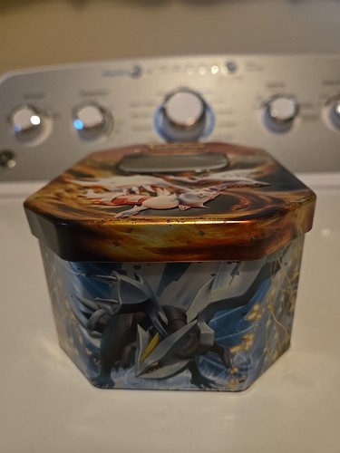 2012 Pokémon Reshiram EX Black & White Tin TCG EMPTY NO CARDS, See Photos - Picture 2 of 7