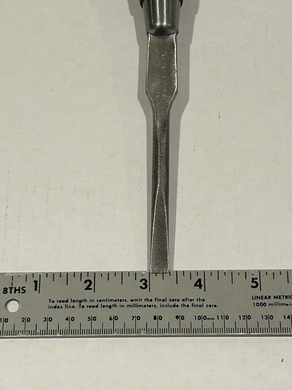 Vintage Carpenters Tools Wood Handle Turnscrew Screwdriver & 6” Wooden Level