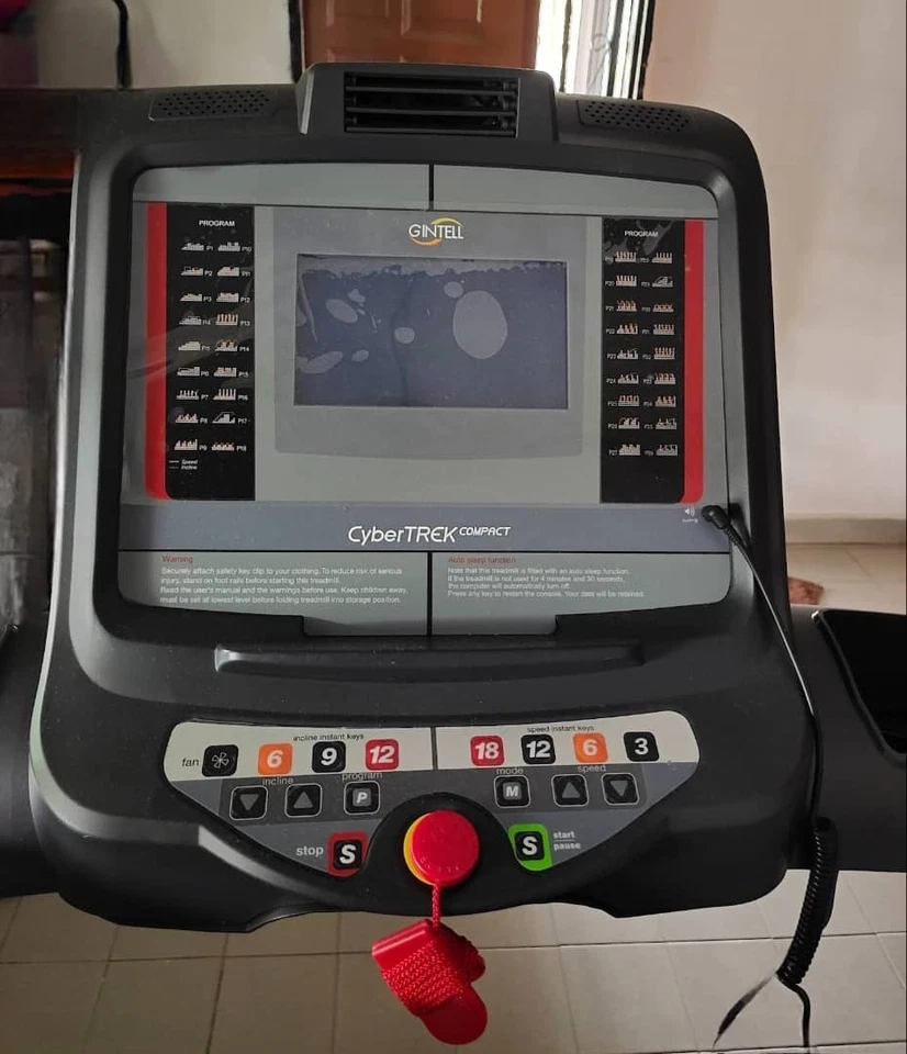 Treadmill Gintel CyberTreK - Image 3 of 4
