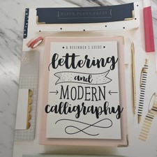 Lettering and Modern Calligraphy : Learn Hand Lettering and Brush Lettering:...