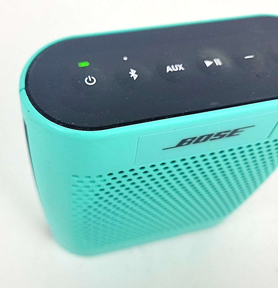Altavoz Bluetooth Bose SoundLink Color 415859 con cargador - verde azulado (45A1) Foto 3 de 4