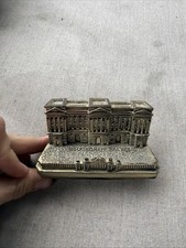 UK Buckingham Palace Model Landmark Home Decor Travel Souvenir