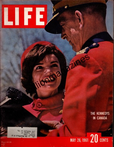 1961 Life May 26 - Jackie Kennedy; Gary Cooper dies; Dead Sea Scrolls; Misty
