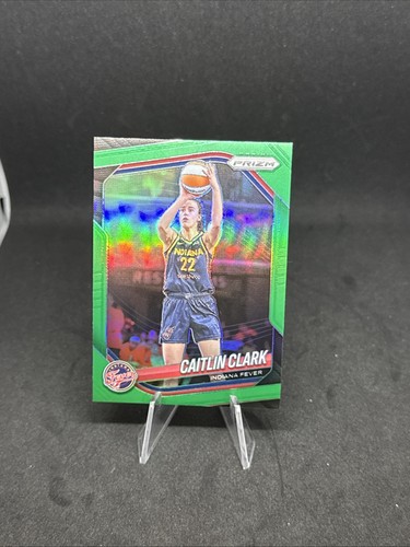 CAITLIN CLARK 2025-26 PANINI PRIZM WNBA BASKETBALL GREEN #22 INDIANA FEVER