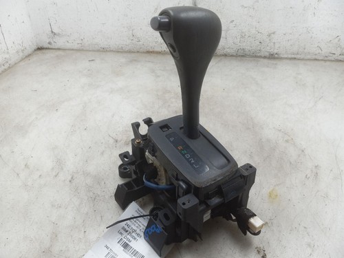 2001 TOYOTA CAMRY AUTOMATIC TRANSMISSION SHIFTER - Picture 2 of 12