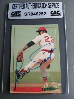Luis Tiant Boston Red Sox 1993 Spectrum #5 Autographed Authenticated