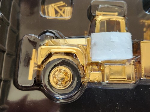 First Gear Mac kR Model Tow Truck Gold Edition - 1:32 Presentation Piece 2001 - Picture 5 of 11