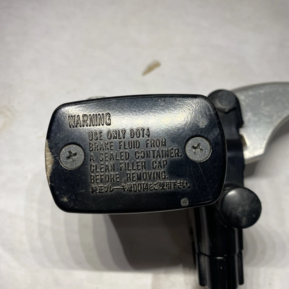 2015 - 2018 Yamaha YZF-R3 YZFR3 Front Brake Master Cylinder w/ Lever OEM - Image 4 of 4