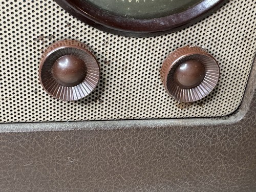 Radio d'epoca a valvole Emerson modello 503-523 sintonizzatore supereterodina 7 valvole non si muove - Foto 5 di 21