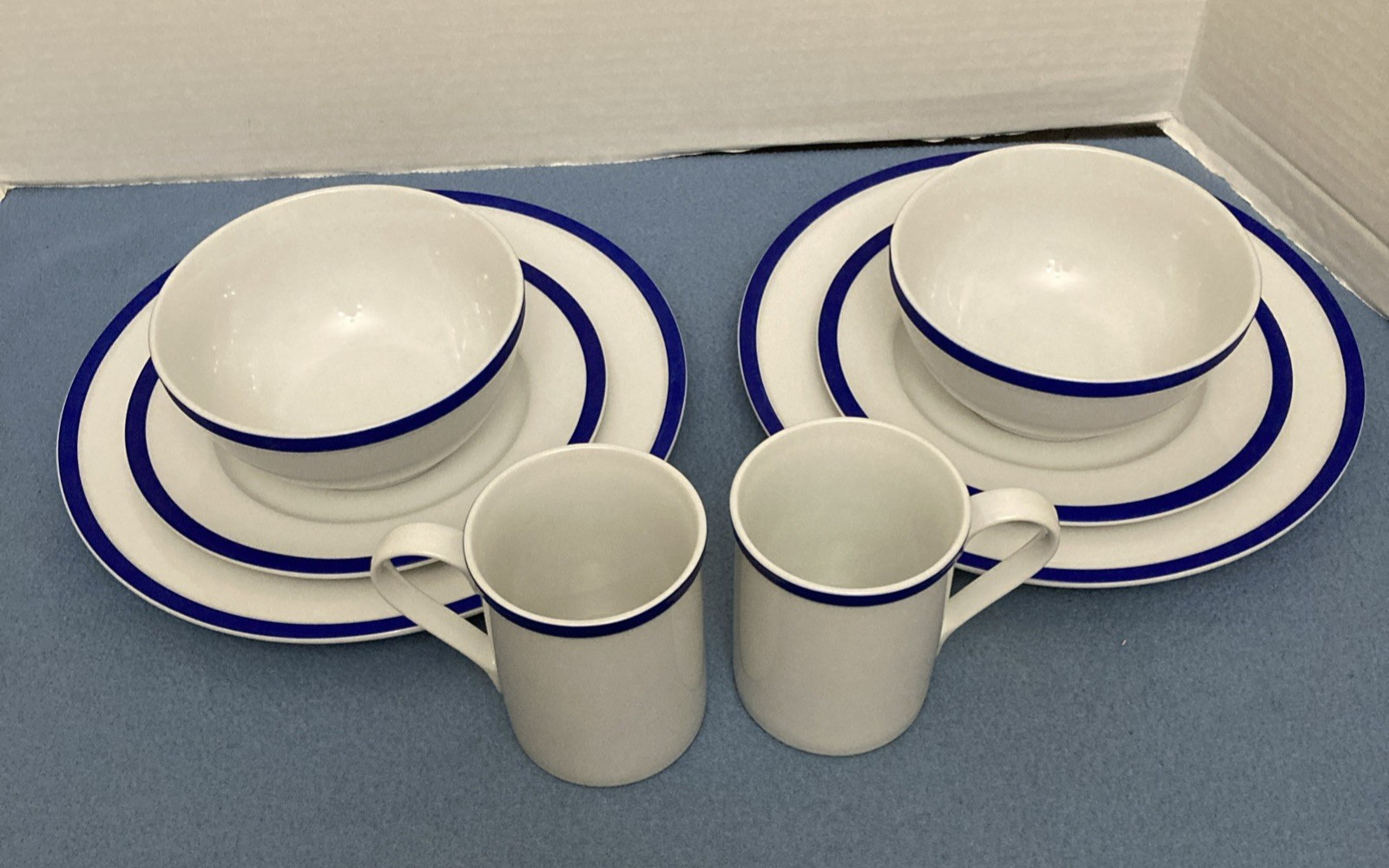 Guy Fieri 8-Piece Blue and White Bistro Dinnerware Set - Ser