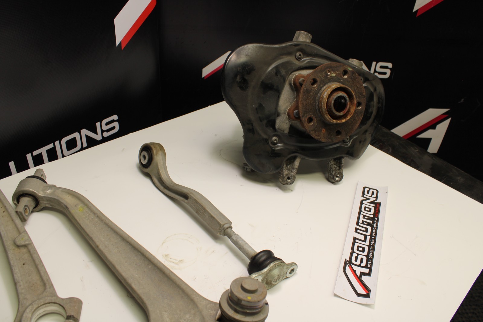 Lamborghini Huracan LP610-4 LH Complete Rear Left Knee Spindle Hub w/Control Arm