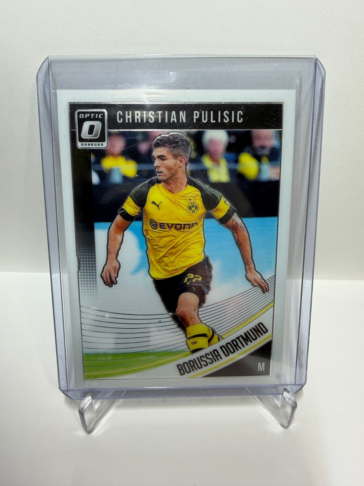 2018-19 Panini Donruss Optic Christian Pulisic #66 Base Borussia Dortmund