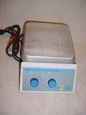Nice Clean VRW Hotplate / Stirrer Model 371 - CAT. NO. 13259-030 600 Watts 